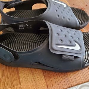 Nike sunray sandals